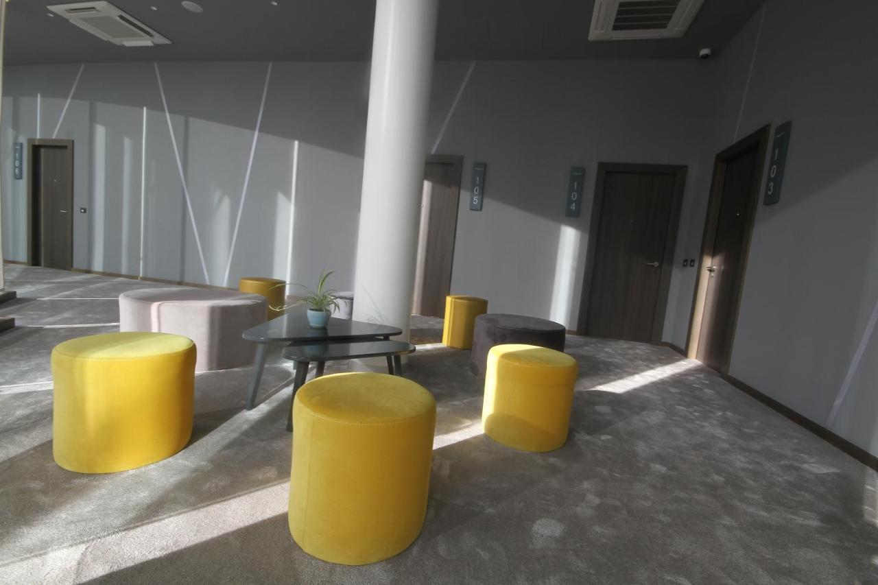 Albes Hotel Фієр Екстер'єр фото